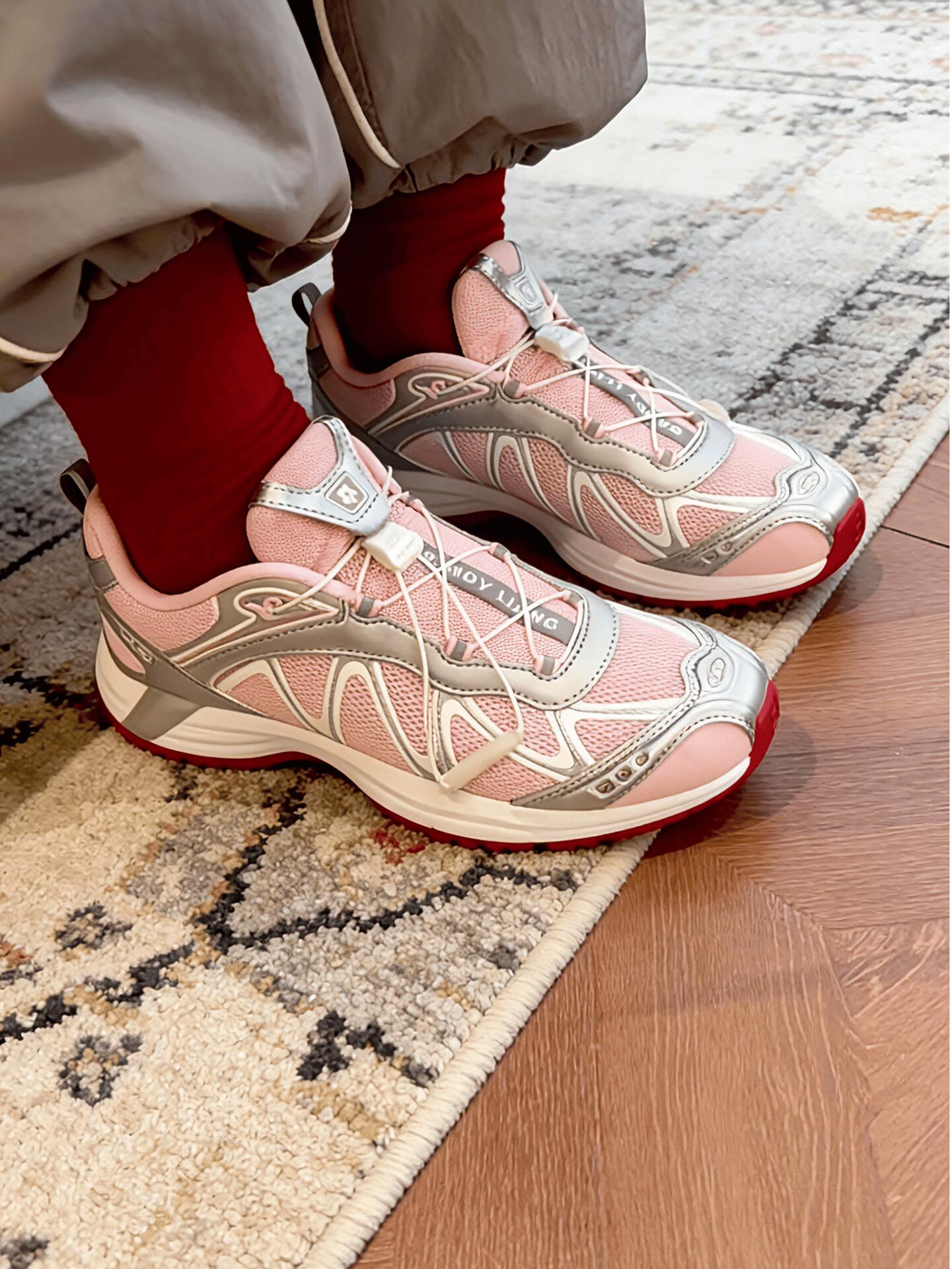 日本未入荷 The Sandy Liang x Salomon サロモン XT-Whispe ピュアーピンク コラボレーション LI8445