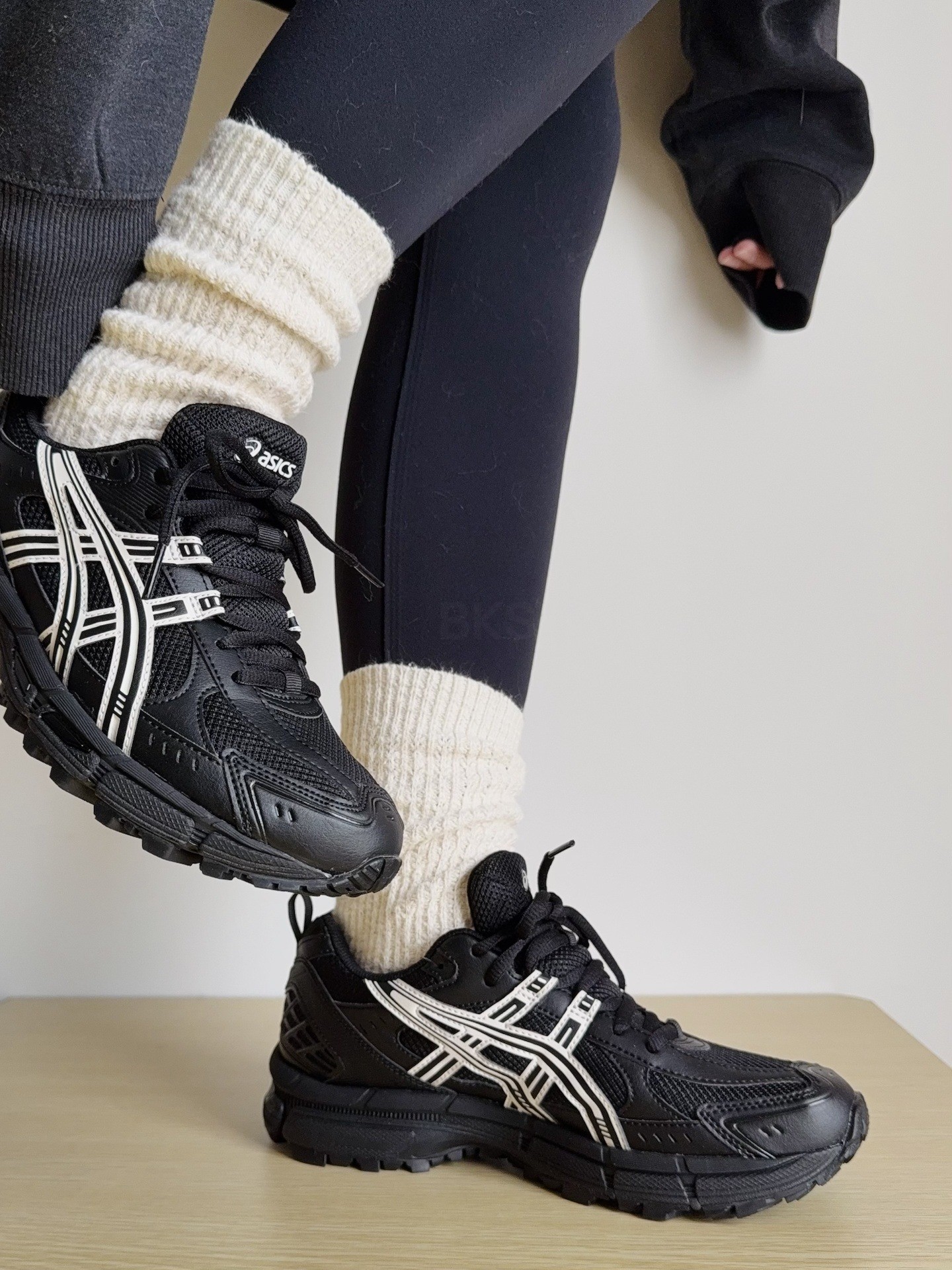 日本未入荷 ASICS アシックス 先だつもの カハナ8 SP Black Cushioned 黒いこと GEL-KAHANA 8 男女兼用スニーカー 1012b788-001