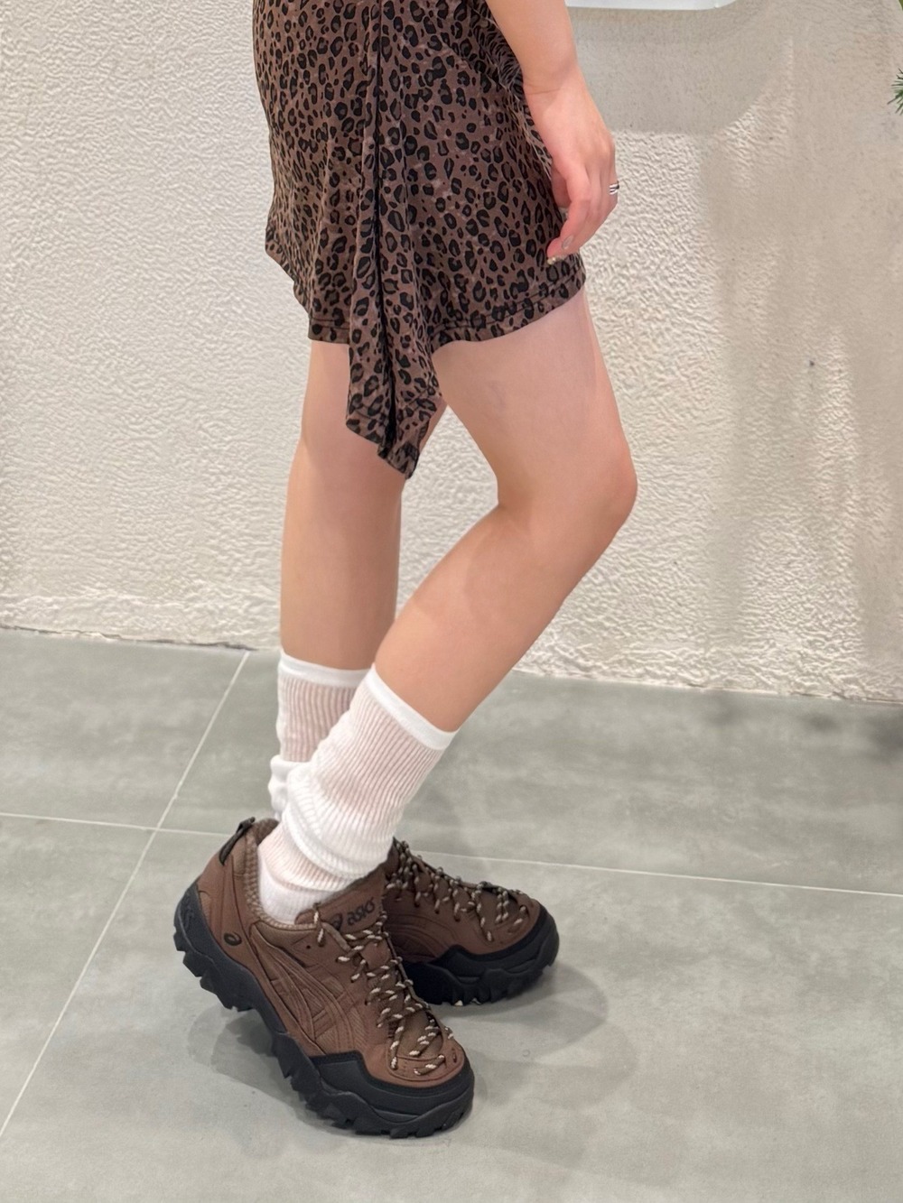 日本未入荷 ASICS Gel Pickax アシックス ゲルピカクス 赤銅色 狂飆 男女兼用スニーカー 1203A983-200