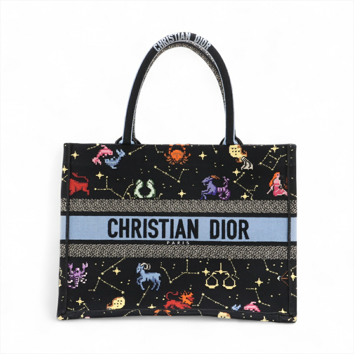 Christian Dior ブックトートバッグ リゾートコレクション カモフラ ディオールから“カムフラージュ柄”の新作ブックトートやサドル