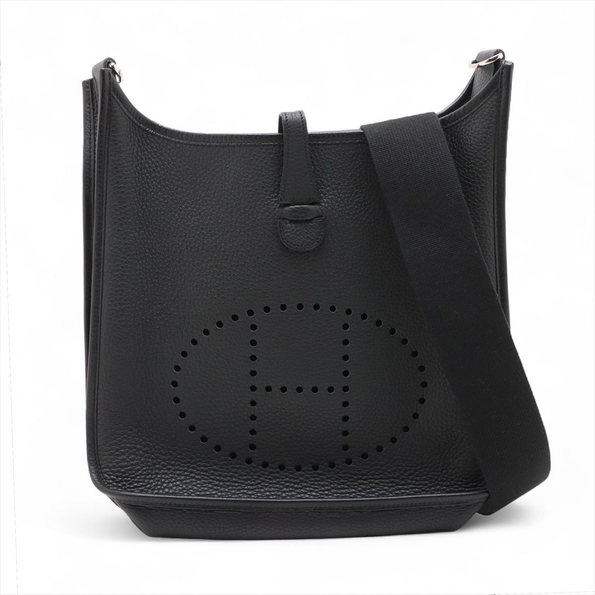【中古】エルメス エヴリン2 29 PM トリヨンクレマンス 黒いこと しろがね色金具 □J:2006年 バッグ-バッグ・小物・ブランド雑貨