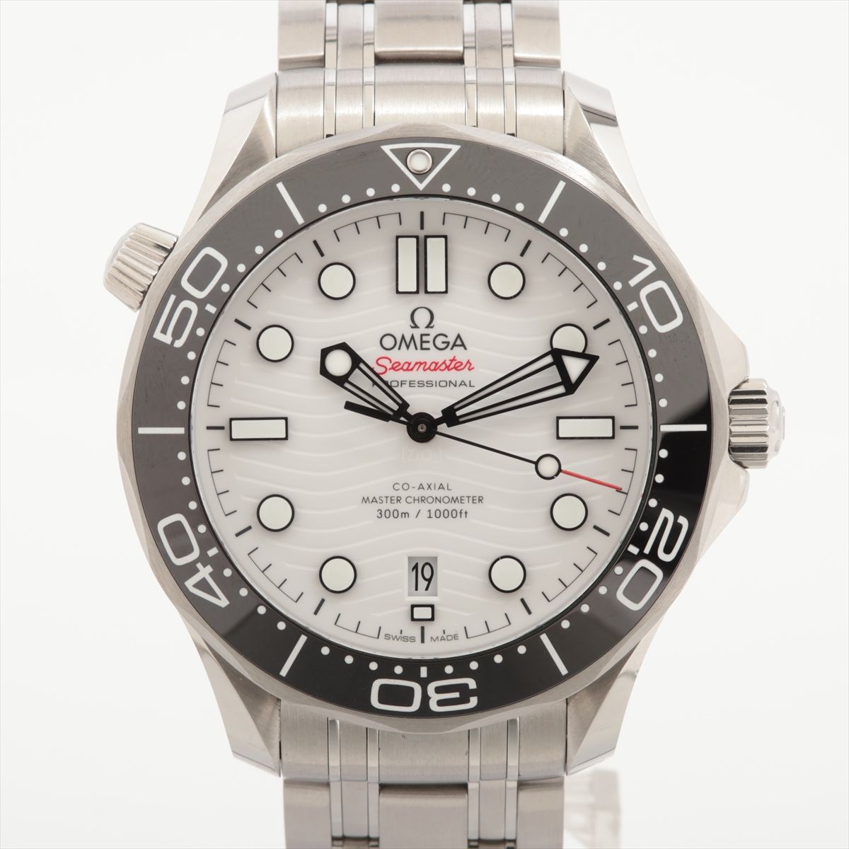 【中古】ゼロ シーマスター 専門的 ダイバー 300M コーアクシャル お師匠さんクロノメーター 210.30.42.20.04.001 SS SS AT 白いこと文字記号盤 あまりごま4