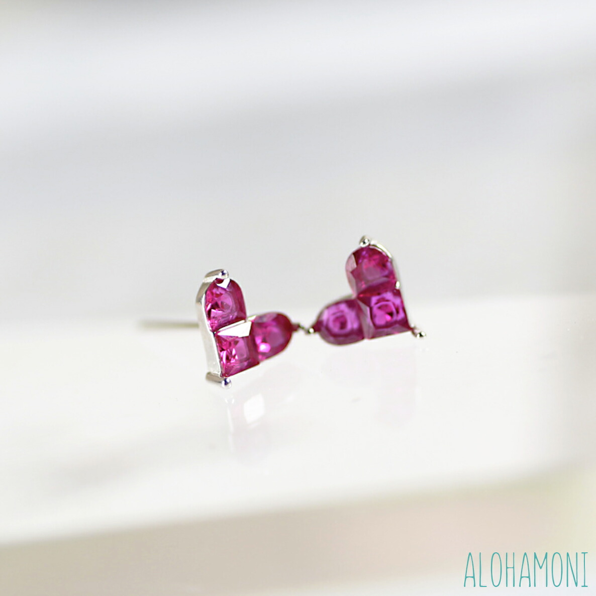 最終値下げ【新品】 ルビー ハートシェイプ K18WG ピアス 計0.55ct 最終値下げ【新品】 ルビー ハートシェイプ K18WG ピアス 計0.55ct