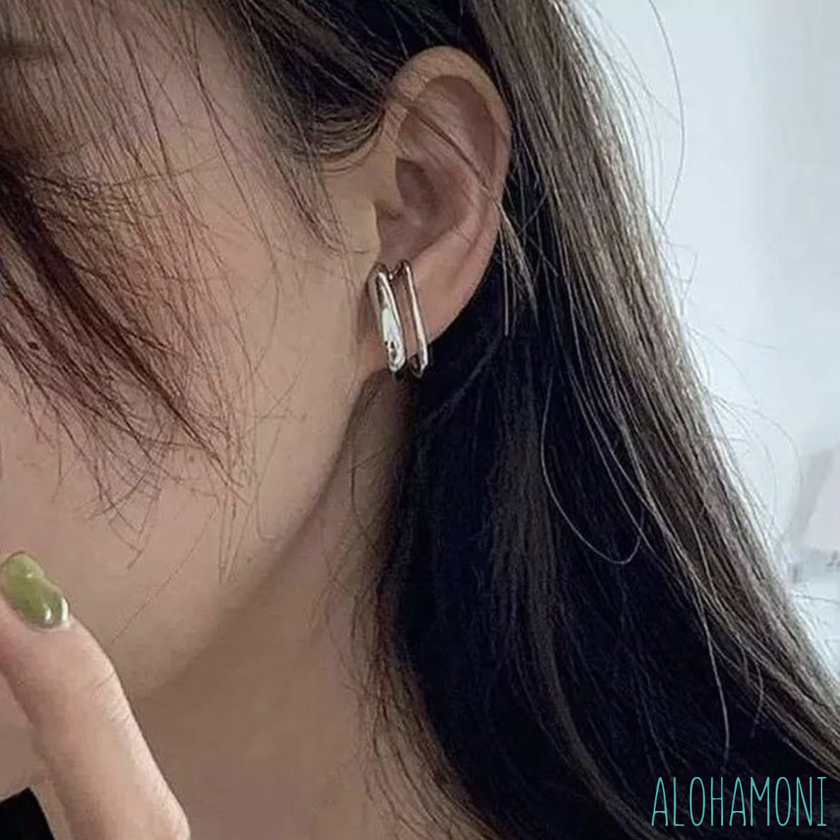 楽天市場 イヤーカフ ダブルライン イヤカフ 軟骨 フープ イヤークリップ 重ね付け 片耳 両耳 2個セット 耳掛け イヤリング リング ノンホール フェイク ピアス ドロップ しずく ティア レディース 韓国 オルチャン ゴールド シルバー Alohamoni 海外輸入アクセサリー