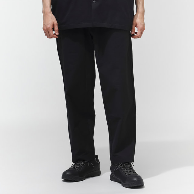 最大10％OFFクーポン 【7/30】 2026春夏 チャムス メンズ アウトドアカジュアル ロングパンツ Seerchucker Stretch Ankle Pants CH03-1421 K001 : ブラック CHUMS｜アルペン店 8,910円
