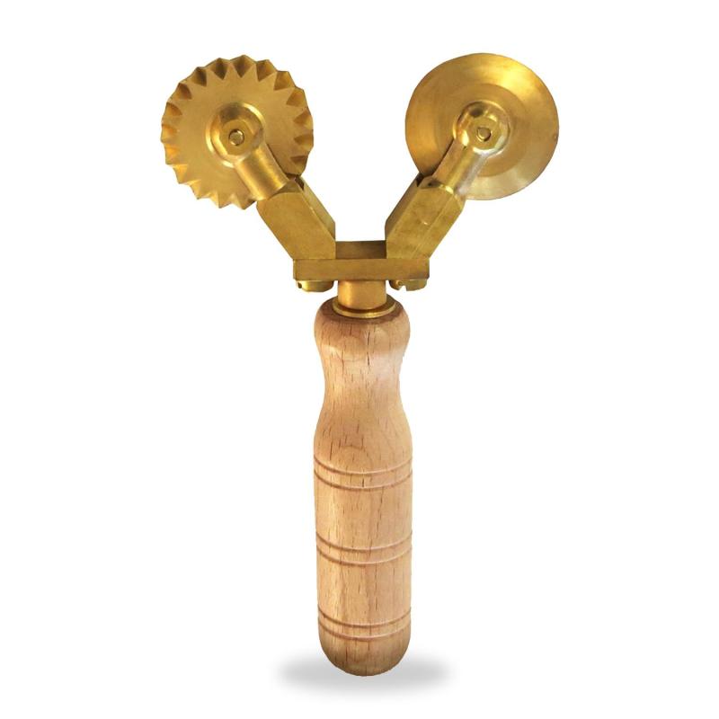 真鍮製 イタリア　パスタカッター 真鍮製 イタリア パスタカッター