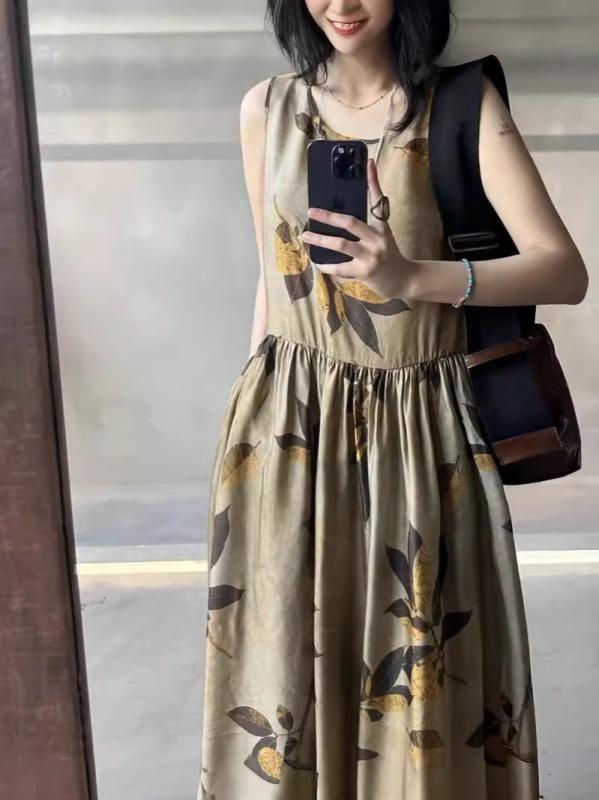 ノースリーブ ベアとっ始め 衣装 御召しもの 成人女性用 連体服 春夏 草木柄 木ノ葉柄 あずま屋柄 ゆったり影ぼうし 軽さ 吸湿速乾 生まれ変わり衣料繊維 インディゴ調 煙色 読みもの的 美術的 普段使い走り 心地好い表現スタイル 通い相応う