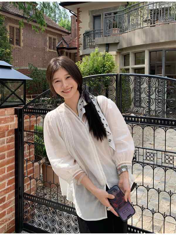 レディース Vネック 麻 シャツ トップス 切り替え レース 花柄 軽量 通気性 夏 春夏 ゆったり スタイル 細見え 綿混 再生繊維 半袖 ソフト 普段使い カジュアル ブラウス ワイドフィット 涼しい 吸湿速乾 ベーシック アイボリー ピンク系 ブラ|ヘルスケアアルファ店