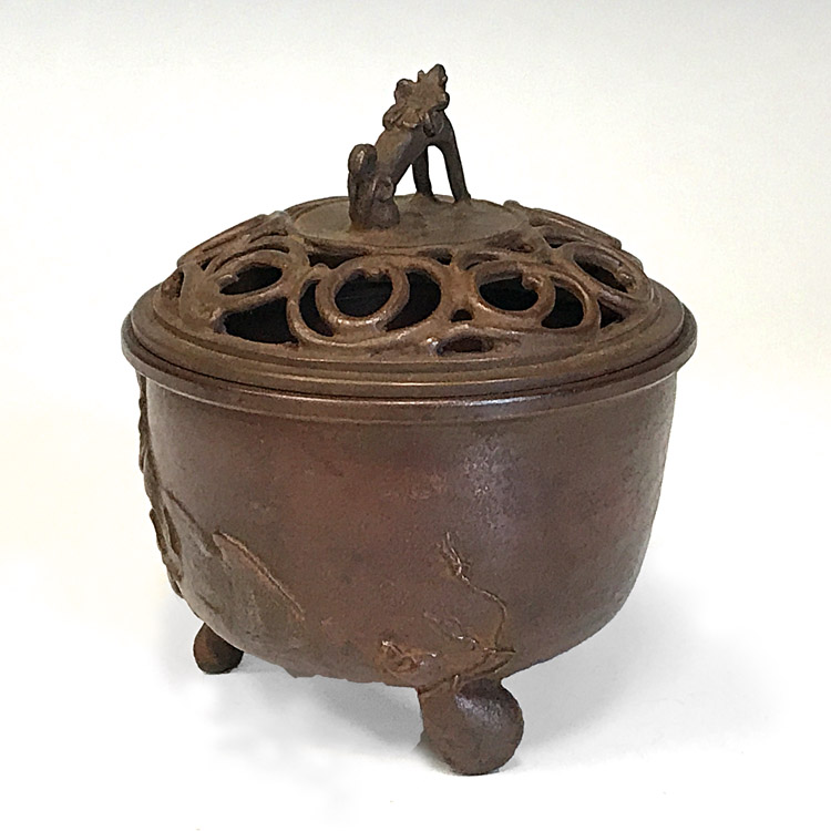 定番の中古商品 高岡銅器 香炉 名取川雅司作 獅子文 焼朱銅色 127-08