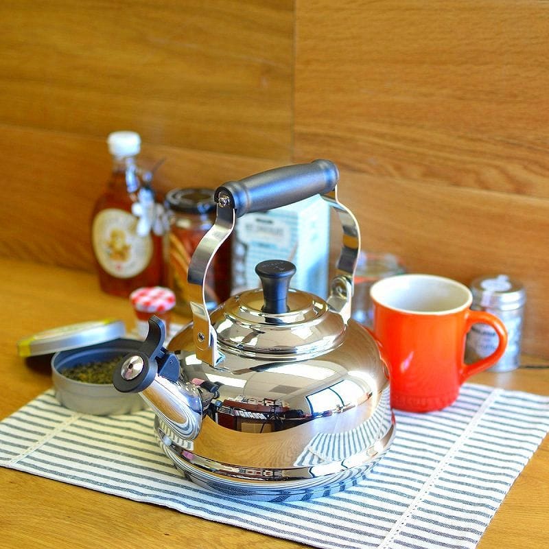 LE CREUSET - レア⭐︎ 日本未発売‼︎ ルクルーゼ　ケトル　ゼン　オイスターグレー LE CREUSET - レア⭐︎ 日本未発売‼︎ ルクルーゼ ケトル ゼン