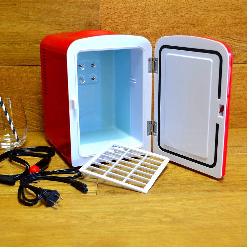 【楽天市場】コカ・コーラ パーソナル 6缶 ミニ 冷蔵庫 冷温庫 レトロ カリフォルニア 西海岸 Koolatron KWC4 Coca