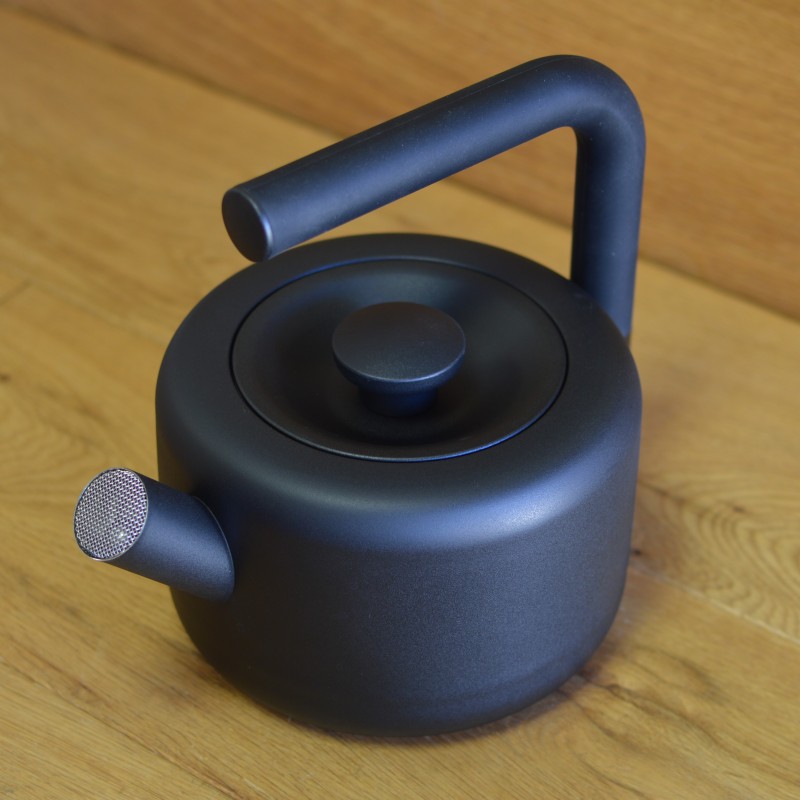 湯沸かし 笛吹き 1.7L IH当て嵌める可 ステンレス鋼 黒いこと 湯沸かし フェ置き目 Fellow Clyde Stovetop Tea Kettle