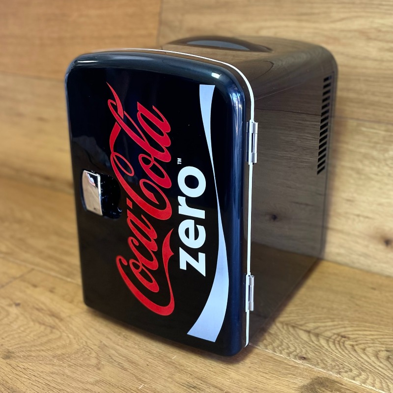 16660円 【人気商品！】 コカコーラゼロ ミニ 冷温庫 温冷 保冷 保温 6缶 4L 車載可Coca-Cola CZ04 Zero AC DC  Electric Cooler-4.2 Quarts Capacity Thermoelectric Compact Mini Fridge with  Self-Locking Door Handle Holds Upto 6 Cans Black