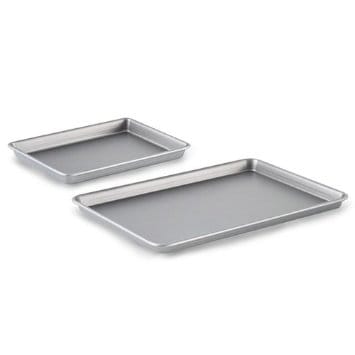 カルファロン ブラウニー型 ベーキングトレー 大小 2個セット Calphalon Nonstick Bakeware, Brownie Pan and Baking Sheet, 2-Piece Set 1826140 11,970円