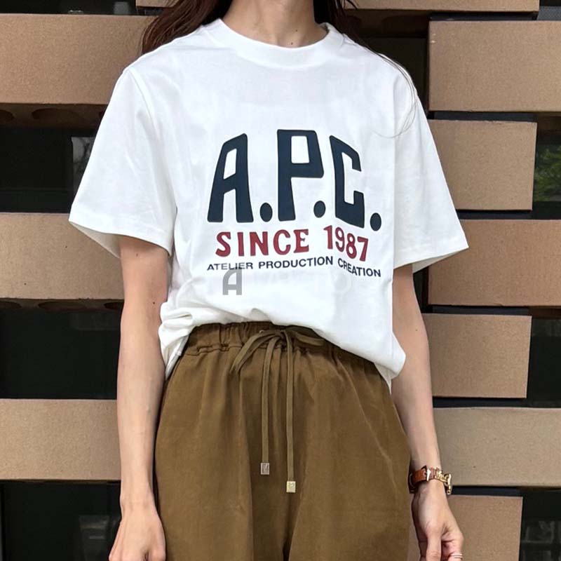 A.P.C. アーペーセー Print Label  ロゴタイプ ティーシャツ   半袖  COHBU M26442 白いこと レディース