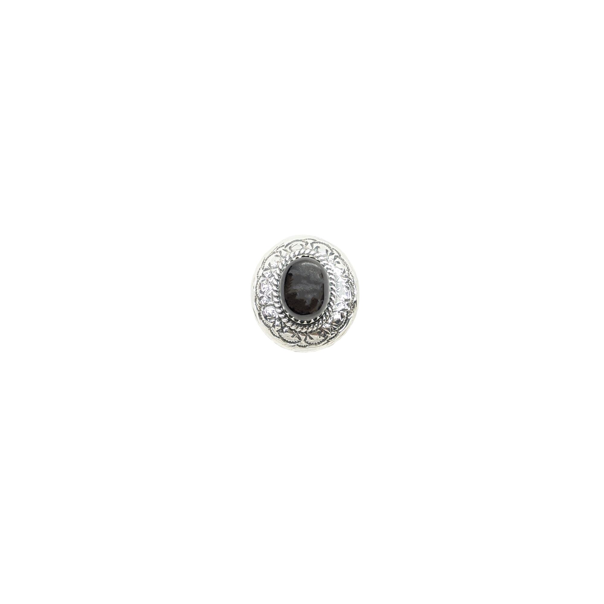 貨物輸送無料 ALZUNI アルズニ しろがね色印台コンチョ 12x16粍 黒いことはやりっ児石