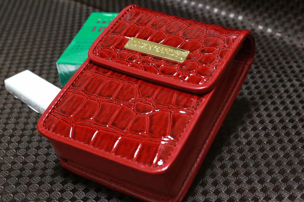 楽天市場 Luxe Candy 赤 シガレットケース 箱すっぽりタイプ クロコ柄 レッド レディース 人気 ブランド シガレットポーチ 素敵な たばこポーチ おすすめ おしゃれ 女性用 雑貨屋 Amaterasu