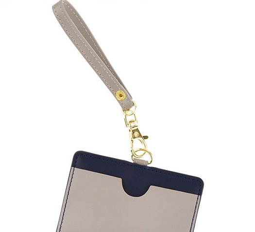 楽天市場 ディズニーストア限定 パスケース アラジン ジーニー ａｍａｘ 楽天市場店