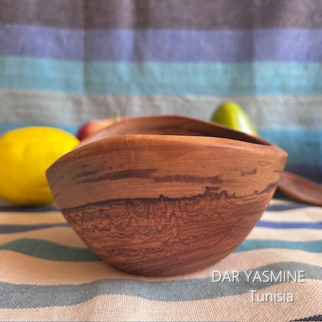 【1点もの】オリーブの木のボウル　地平線の向こうを描く　約φ14cm　器　鉢　サラダ　小物入れ　おうちごはん　おうちカフェ　チュニジア　天然木　ナチュラル｜オリーブの木のキッチン アマジグ