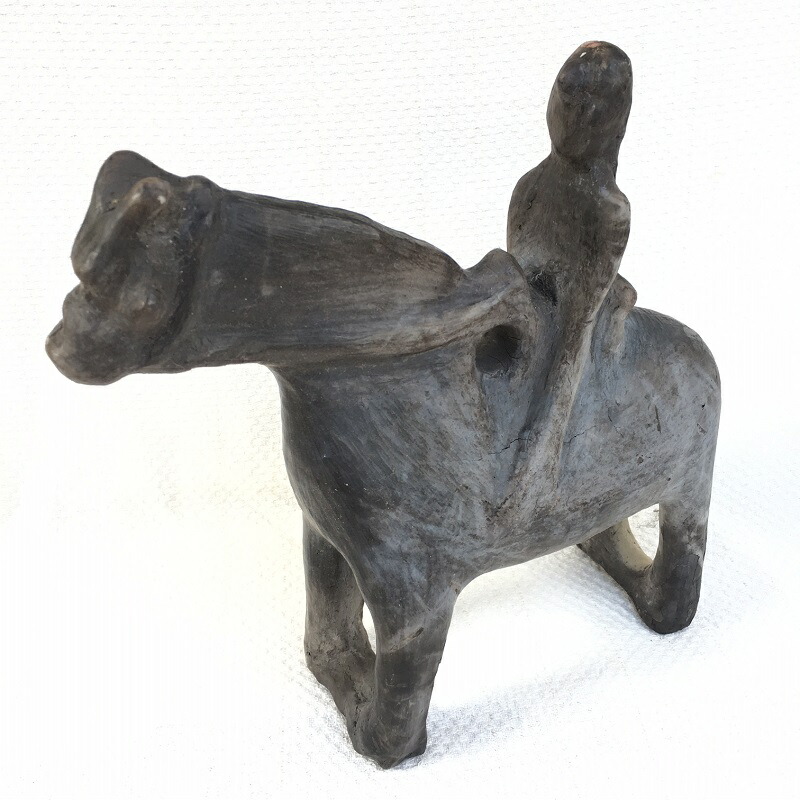 フェアトレード 直輸入 セジュナン村の土器 女性たちの手仕事民芸品 ヒサーン馬に乗った凛々しい戦士 世界遺産 土器 置物 焼き物 Iconnect Zm