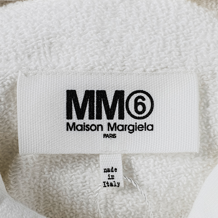 エム エム シックス メゾン マルジェラ MM6 MAISON MARGIELA ロゴ