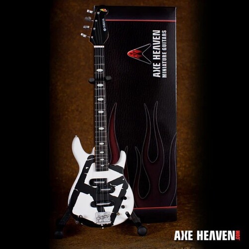 【新品】Axe Heaven Michael Anthony Van Halen Chickenfoot White Mini Bass Guitar MA-327 (ミニチュアギター)【F2025/6/1発売】｜あめりかん・ぱい