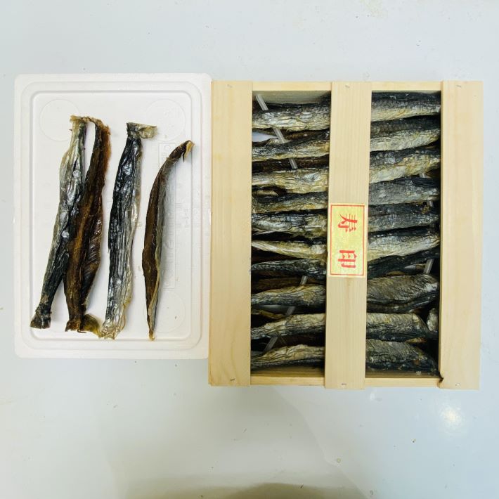 送料無料も有　身欠きにしん　上乾　４－7本　約115-140ｇ　500ｇ　1kg　1ｋｇあたり約28-44本前後　原則国産、稀にアメリカ産　昆布巻きに　お正月　おせち　【ニシン　鰊】送料無料沖縄＋800円