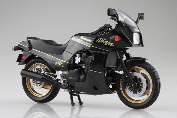 楽天市場 1 12 完成品バイク Kawasaki Gpz900r 黒 金 スカイネット ０５月予約 あみあみ 楽天市場店