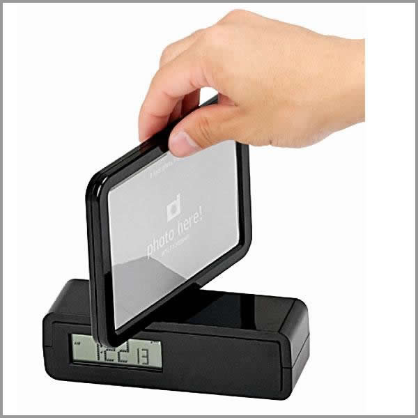 楽天市場 卒業記念品に例年好評 ダブルフェイス写真フォトフレームクロック 黒 名前入れ 名入れ ネーム入れ シンプル おしゃれ 写真立て 卒団 記念品後払い 異動 転職 挨拶 プレゼント Ss 名前入り 記念品 名入れのアミコム