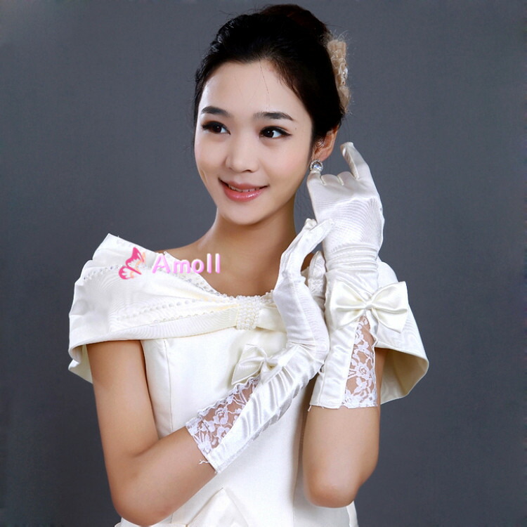 楽天市場】【翌日配送可】パール、レースと刺繍入りのボレロ