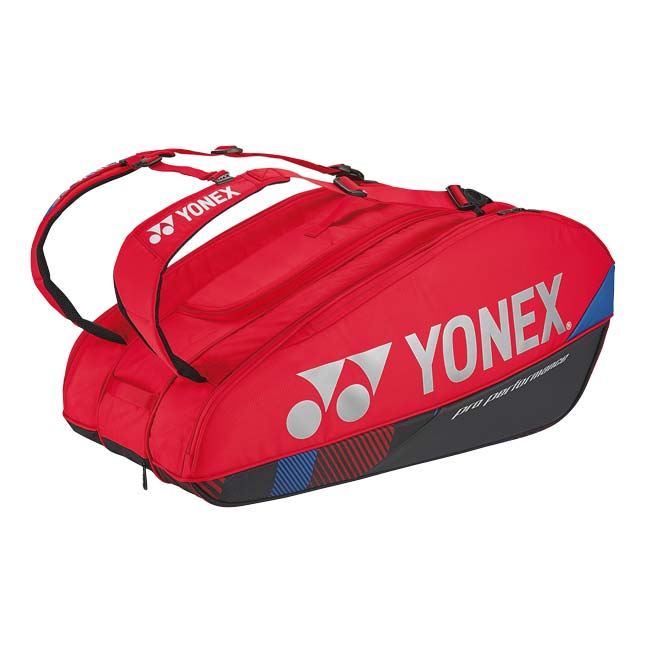 ＼22日～26日まで8％OFFクーポン！／【９本収納】ヨネックス(YONEX) PROシリーズ ラケットバッグ9 スカッシュ・バドミントン・テニスバッグ BAG2402N-651 スカーレット(25y11m)[次回使えるクーポンプレゼント]｜アミュゼスポーツ