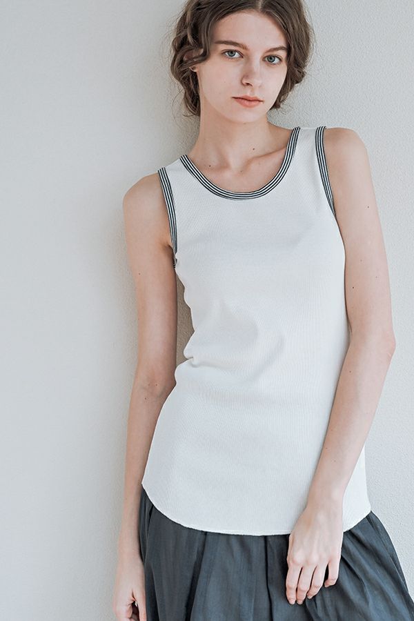 タンクトップ レディース クロス 春 夏 ノースリーブ サイドベンツ 体型カバー 大人 30代 40代 50代 akane あかね あむう amu