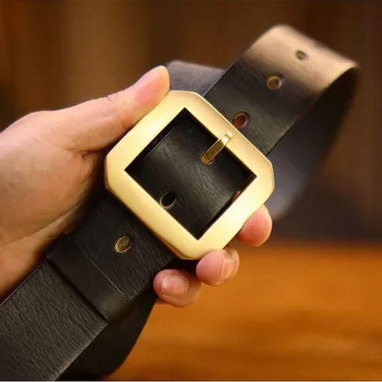 大きさ自然調整可 本革 レザーベルトメンズ/レディース金管楽器製 極厚バックル赤銅色  黒いこと【差し上げ物/差し上げ物】