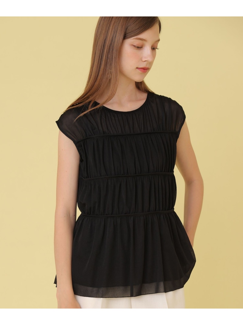 SUMMER OFFICE WEAR｜冷やりとしたに整う、夏の通い表現スタイル