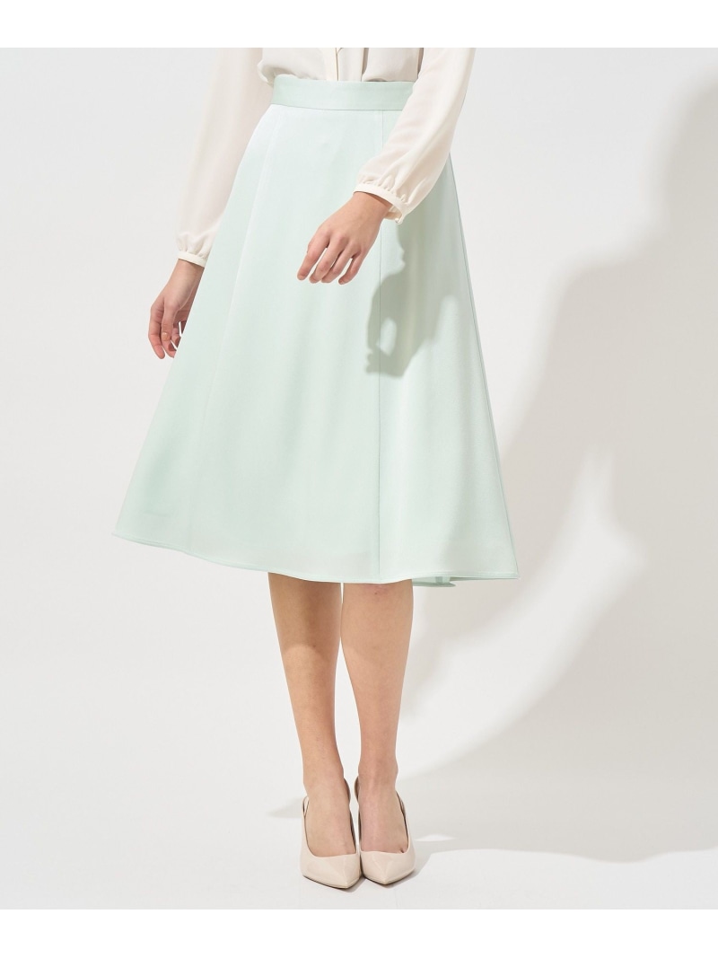 SUMMER OFFICE WEAR｜冷やりとしたに整う、夏の通い表現スタイル