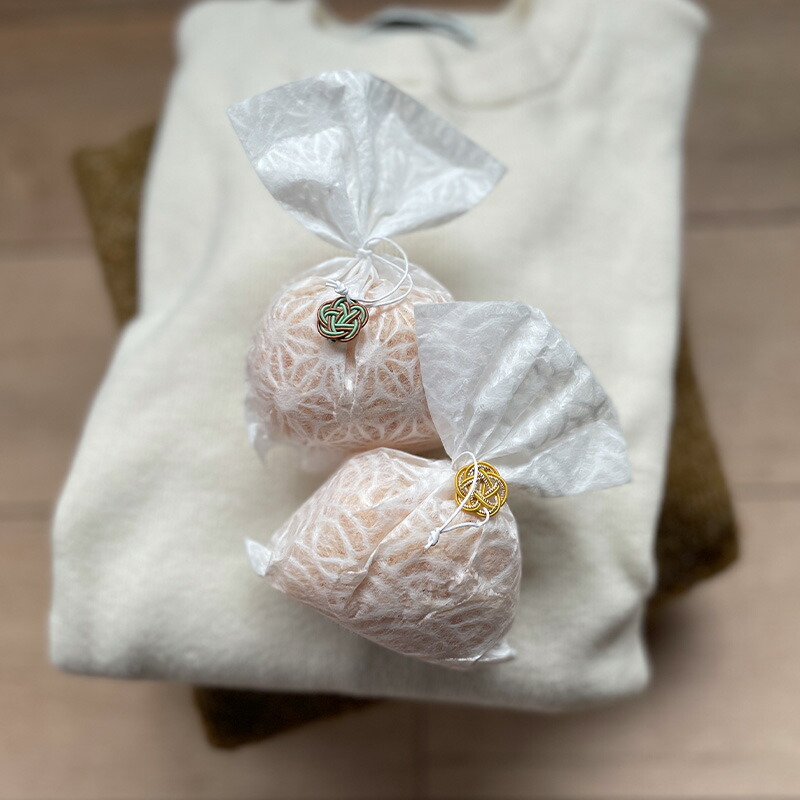 ファッションデザイナー ひのき 四万十ひのき とさかおる 芳香剤 フレグランス ひのきチップ アロマグッズ ハーブ サイプレス 日本製 制菌 抗菌 ウッドチップ おしゃれ 木 ヒノキ 檜 桧 リラックス 吸湿 枕 ベッド 引き出し タンス クローゼット 靴箱 虫よけ 防虫 防カビ