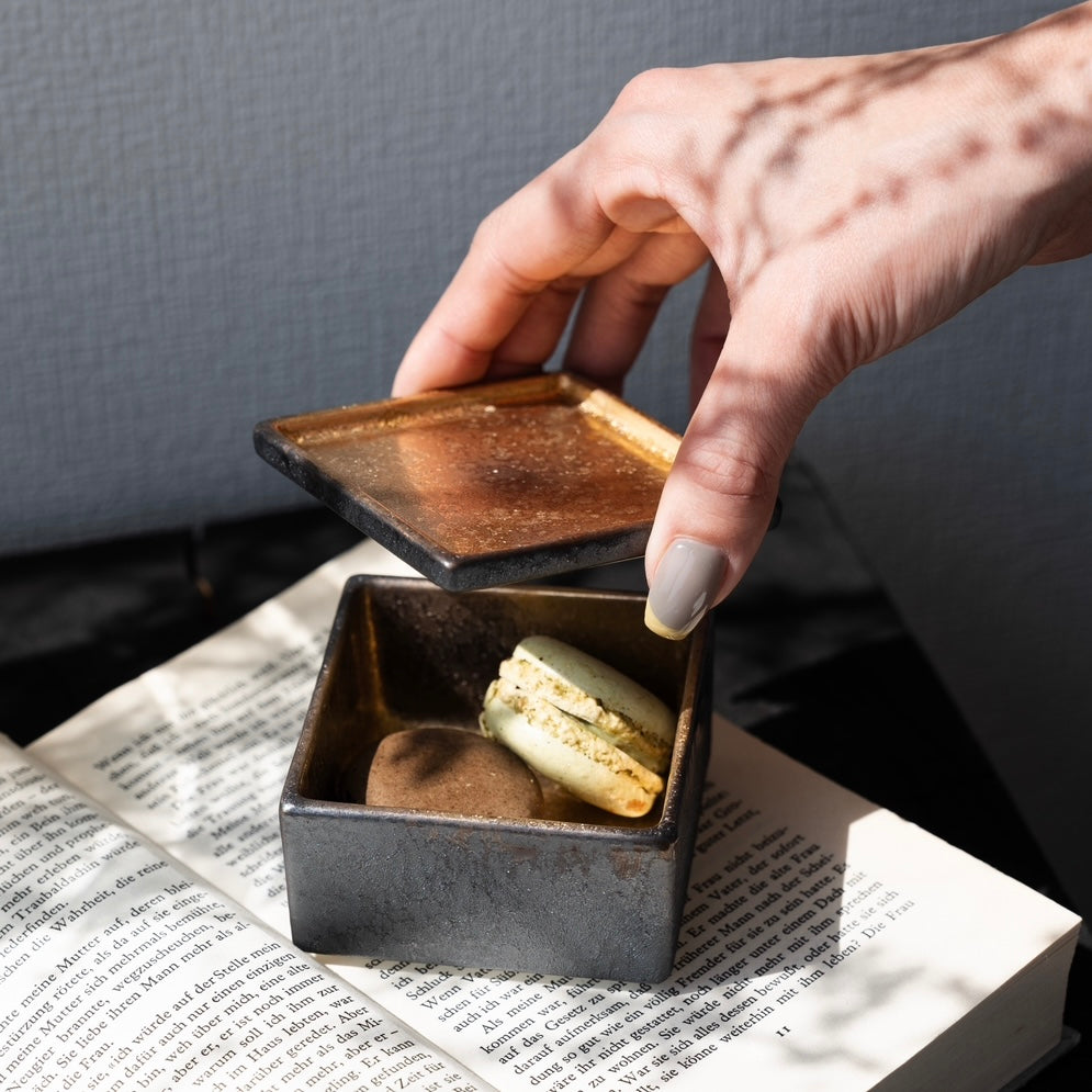 【アンティークブロック2点セット［有田焼］スクエア】　陶器　食器　日本食器　和食器　ゴールド　シルバー　ブラック　華やか