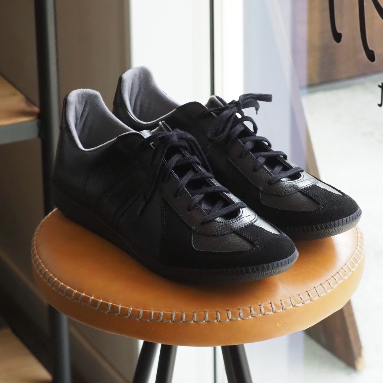 【ジャーマントレーナーの意匠を踏襲したチェコ製】GERMAN TRAINER(ジャーマントレーラー)/スニーカー/チェコ製