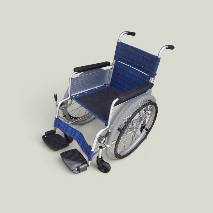 【中古】 貨物輸送無料 日進医療器 自走式車いす 6輪車E ts-26-0520-05