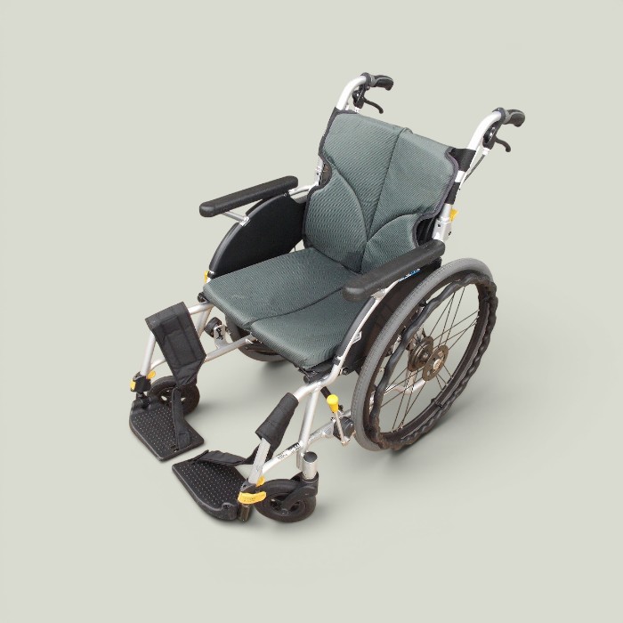 【中古】 貨物輸送無料 ワケアリ 自走式車いす ネクストコア NEXT-11B-42 ts-26-0608-03