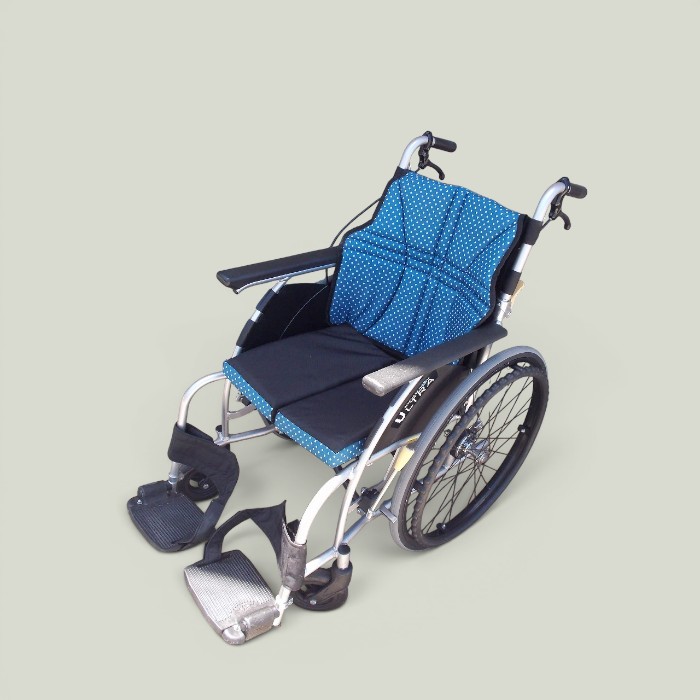【中古】 貨物輸送無料 ワケアリ 日進医療器 自走式車いす ウルトラつづき物 NA-U1 ts-26-0610-03