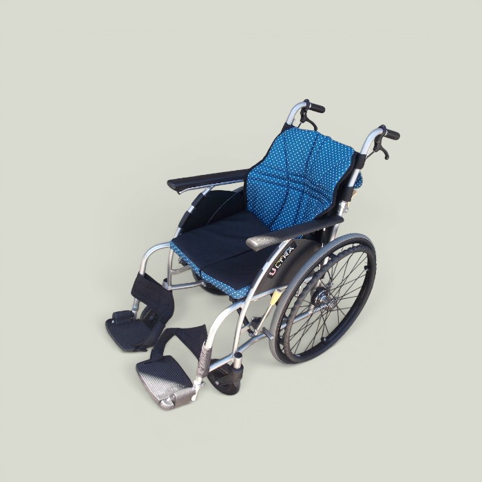 【中古】 貨物輸送無料 ワケアリ 日進医療器 自走式車いす ウルトラつづき物 NA-U1 ts-26-0610-04