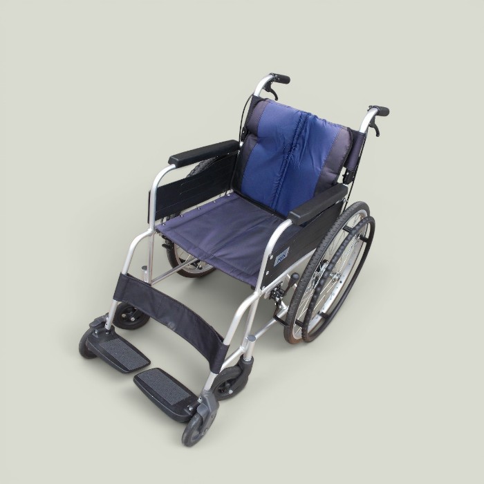 【中古】　送料無料　ミキ　自走用車椅子　EST-1 　ts-26-0624-03｜株式会社アネット