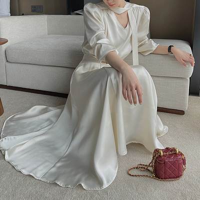 セットアップ ブラウス フレアスカート ロング丈 長袖 Vネック 上下セット 大人可愛い きれいめ シンプル 大人 上品 お洒落 大人女子 こなれ感 エレガント フォーマル とろみ感 二次会 20代 30代 40代 レディース 個性的 送料無料｜anetto ストア 9,035円