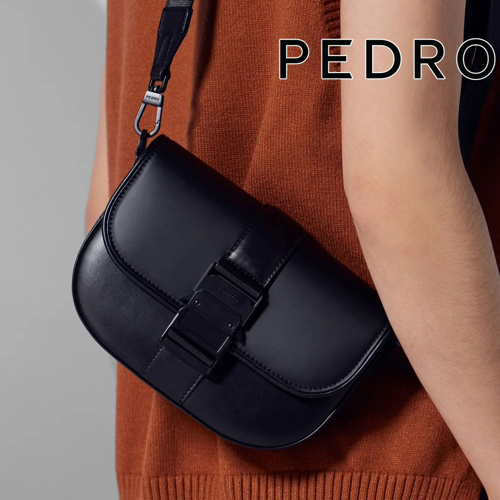 引き受ける付 返品差しゆるす  日本 置き目品  日本未入荷ブランド名 PEDRO ペドロ  PM2-25210224 ユニ一発やる ケイン スリングバッグ 通い通学 外国で旅する ビーガンレザー 一般受け 20代 30代 40代 50代 60代 シンガポール インスタグラム 成年者 ミニ御徒面子 ショルダーバッグ 分かりやすい 鞄 ロゴタイプ