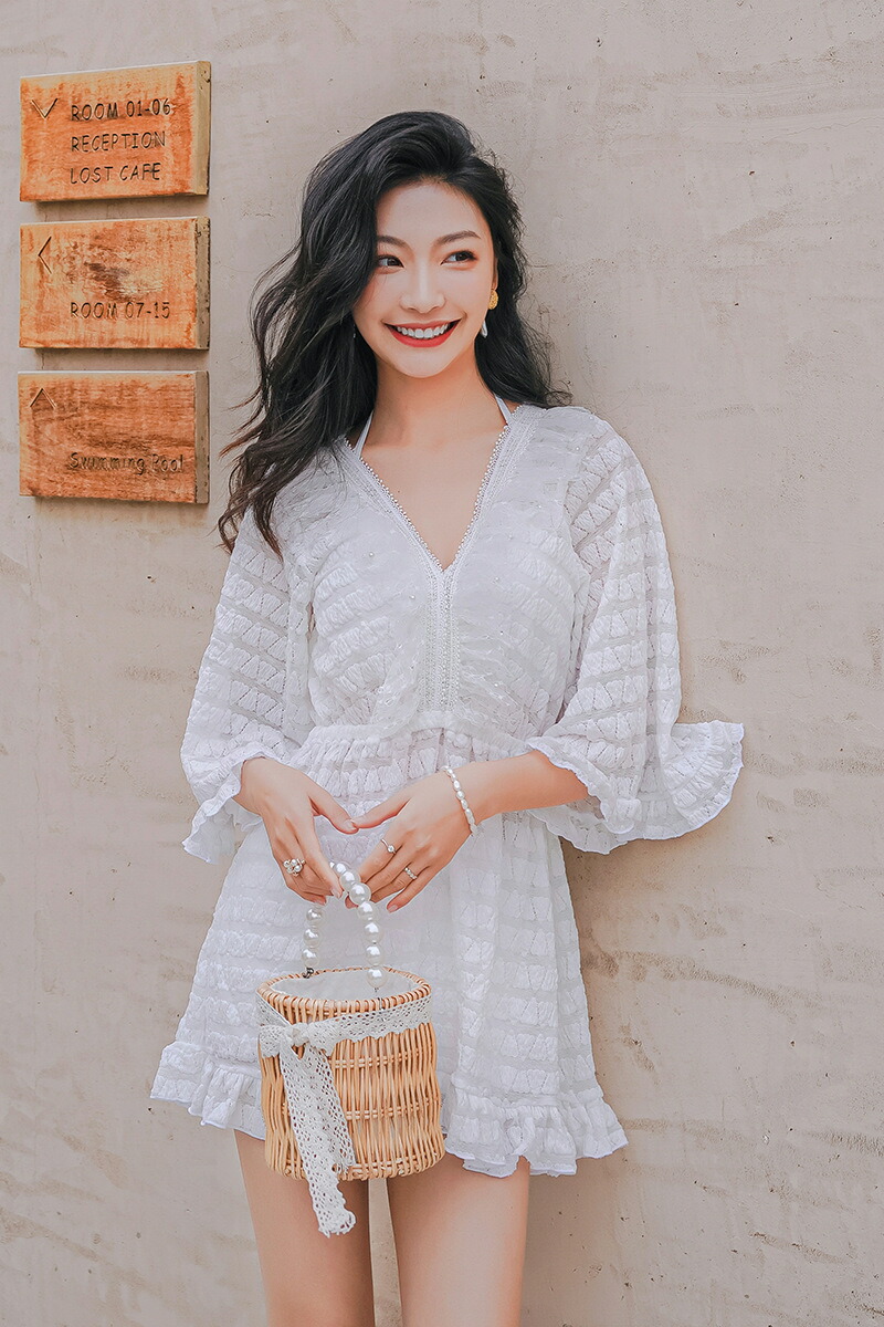 Alp 水着 レディース ビキニ セパレート水着 ワンピース付き 上下3点セット ワイヤー入り パットポケット有り ホルターネック 美胸 アンダー調節可能 ホワイト M L Xl フリル ヘルシー ボクサーパンツ 大人可愛い 美脚 足長 海 プール メール便y Educaps Com Br