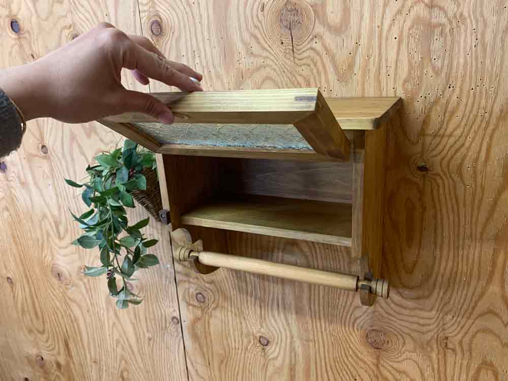 ハンドメイド キッチン小物 壁掛けホルダー 手作り キッチンペーパーホルダー 31 17 29cm レギュラーサイズ キッチンペーパーホルダー フローラガラス扉 スパイスラック 230mm オーダーメイド アンティークブラウン フローラガラス扉 白つまみ レギュラーサイズ 230mm