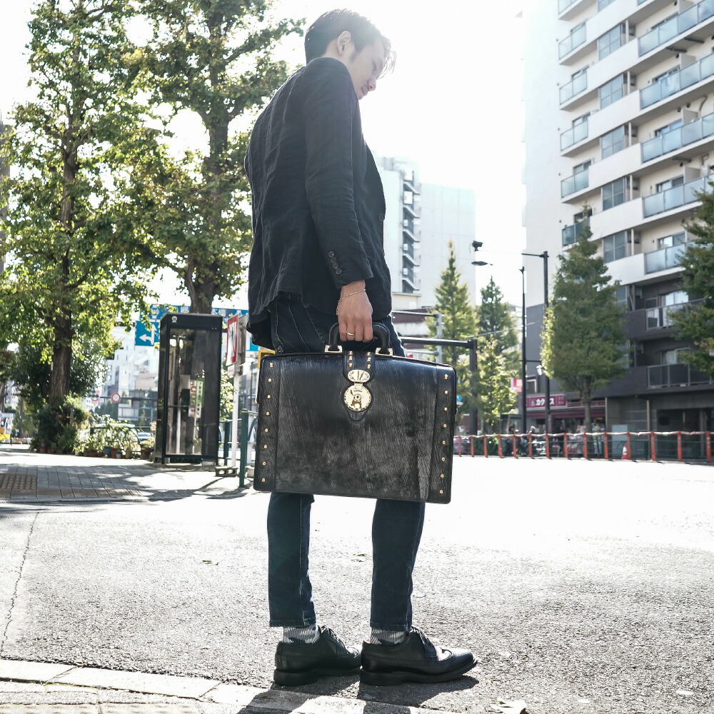 楽天市場】パイソン ショルダーバッグ メンズ カジュアル 普段使い ...