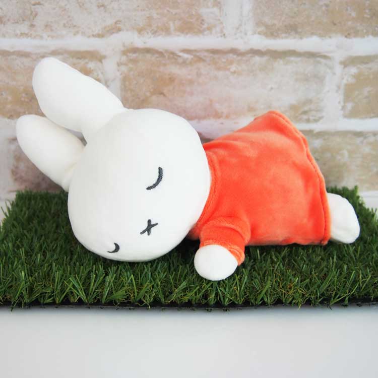 ミッフィー すやすやフレンズ にんじん ぬいぐるみ ブルーナ／miffy70th／ ナインチェデザイン／すやすやフレンド