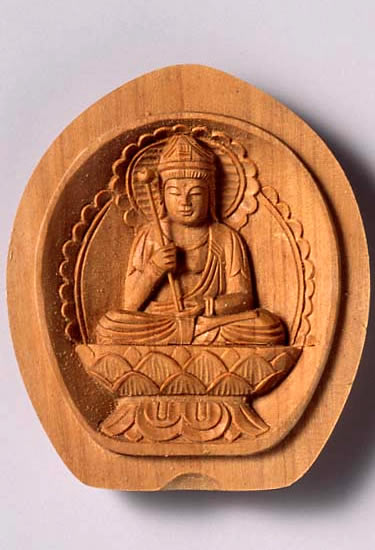 厄除け 香合仏 勢至菩薩 白檀 筋彫り 金襴 袋付き【ポイント3倍】
